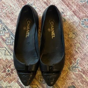COPY - Chanel size 37.5 black classic flat
